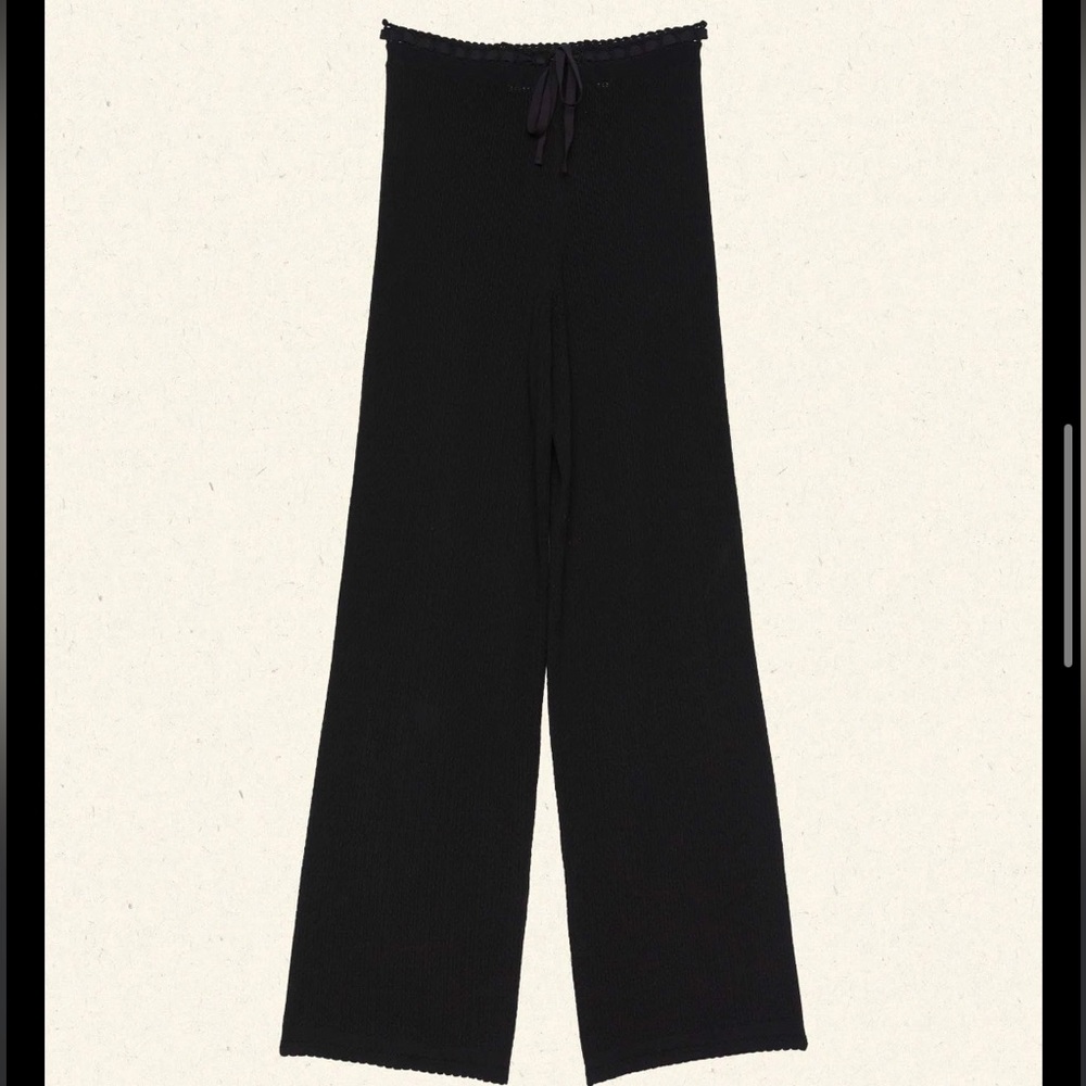Doen Evonne Knit Pant in Black - Picture 3 of 5